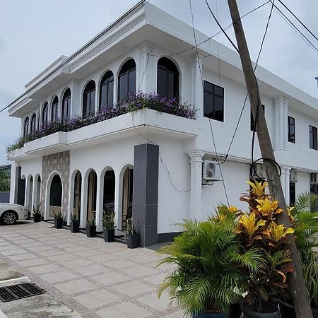 Hotel Shafura 3 Chukai Kültér fotó
