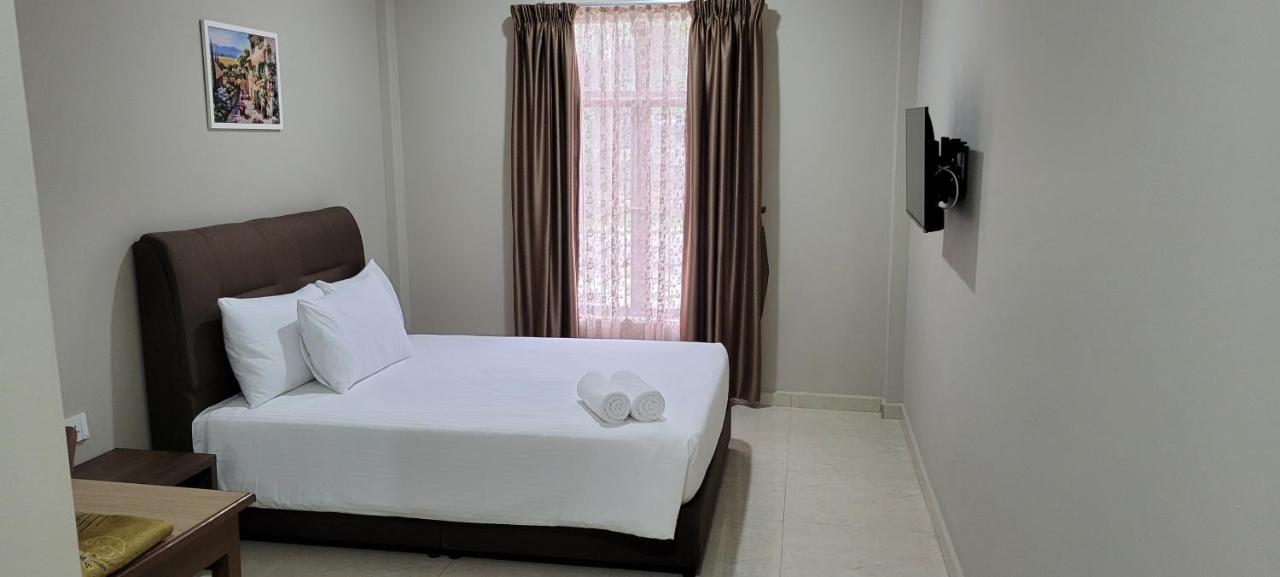 Hotel Shafura 3 Chukai Kültér fotó