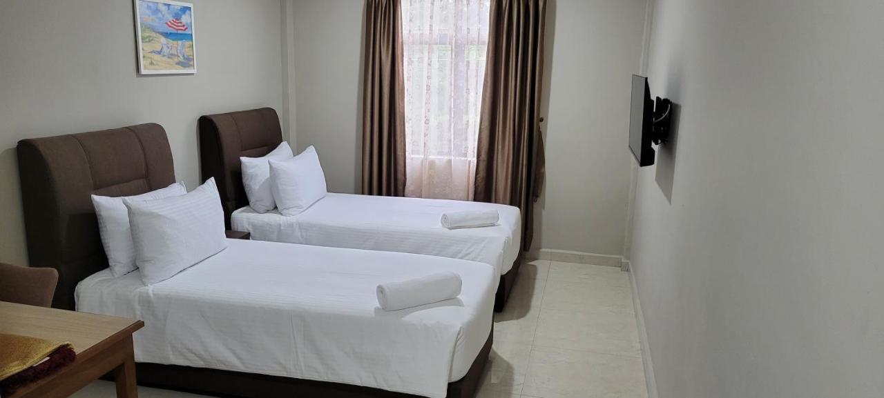 Hotel Shafura 3 Chukai Kültér fotó